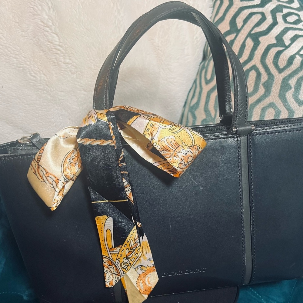 Burberry Black and Dark Brown Leather with Nova Check interior w/box! EUC - Picture 4 of 12